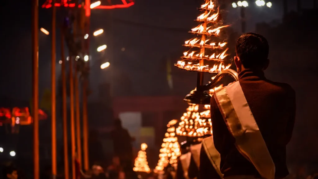 aarti at ganga ghat in varanasi